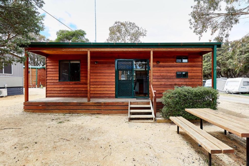 Torquay Foreshore Caravan Park 3/75