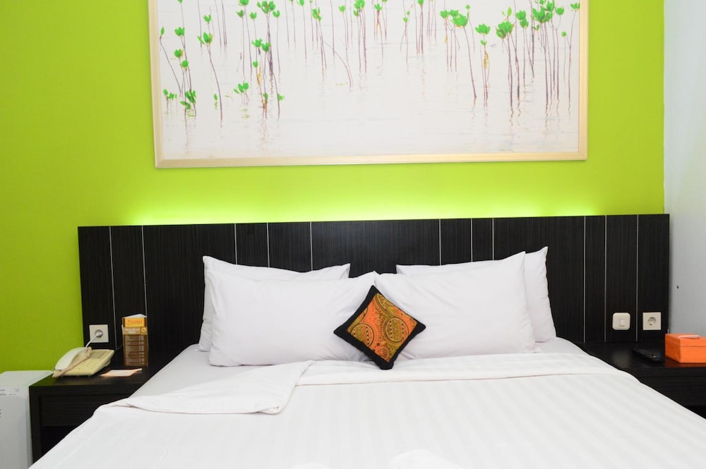 J Hotel Bandara Soekarno Hatta 10/26