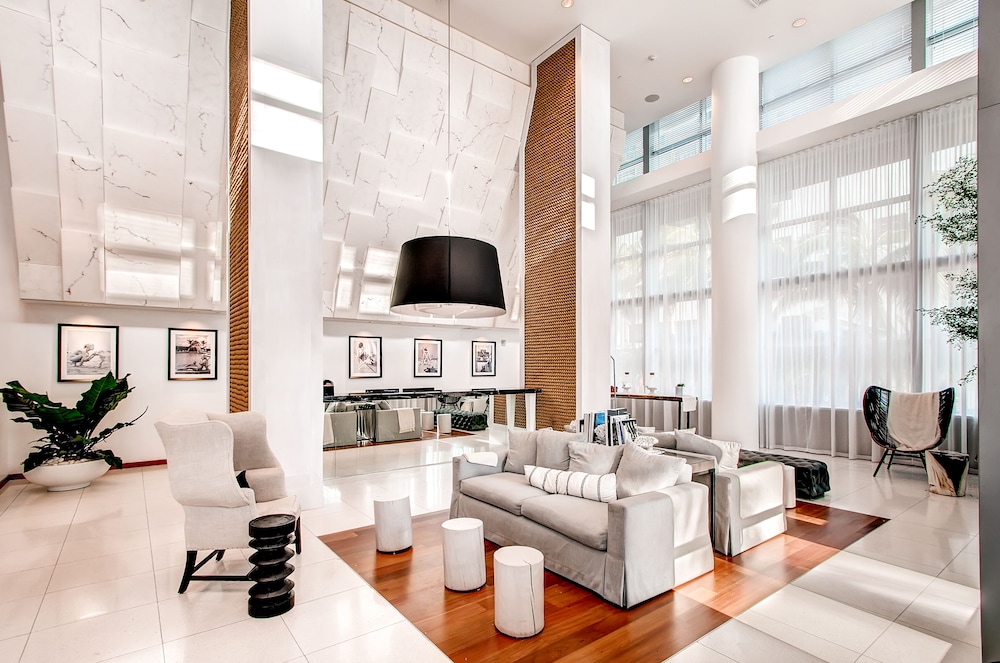 Global Luxury Apartments At Monte Carlo By Global 40/70