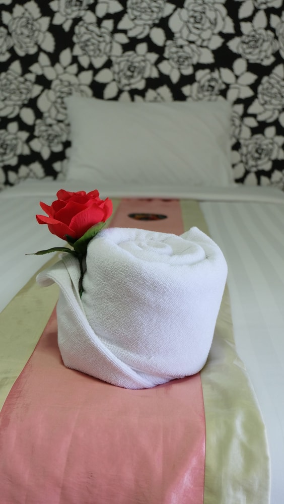 Miloft Suvarnabhumi Airport Hotel 35/50