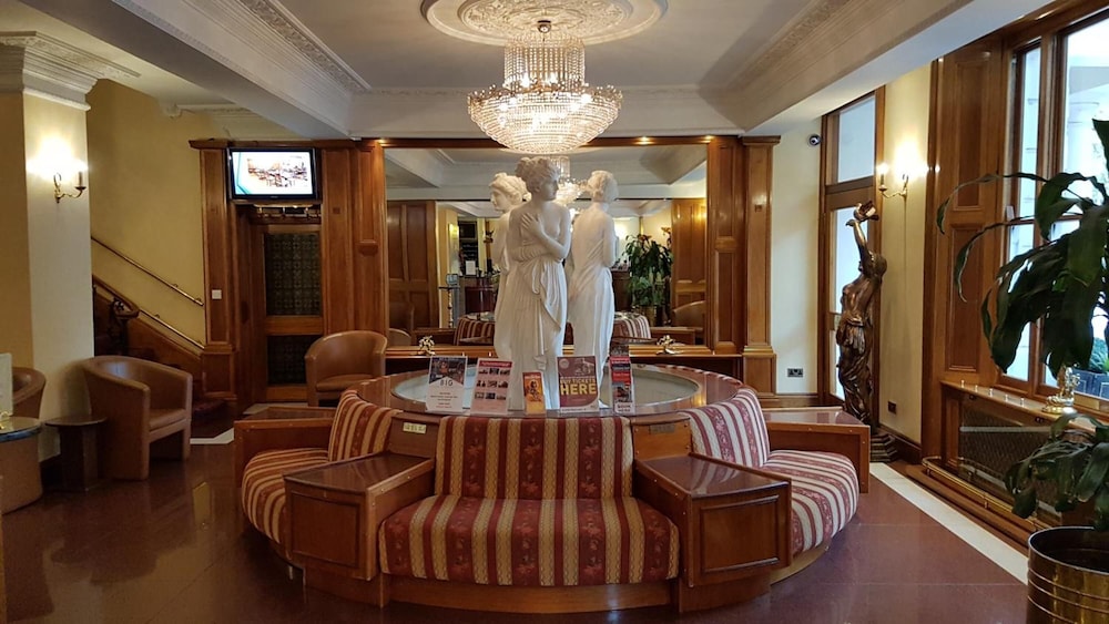 Westpoint Hotel 33/50