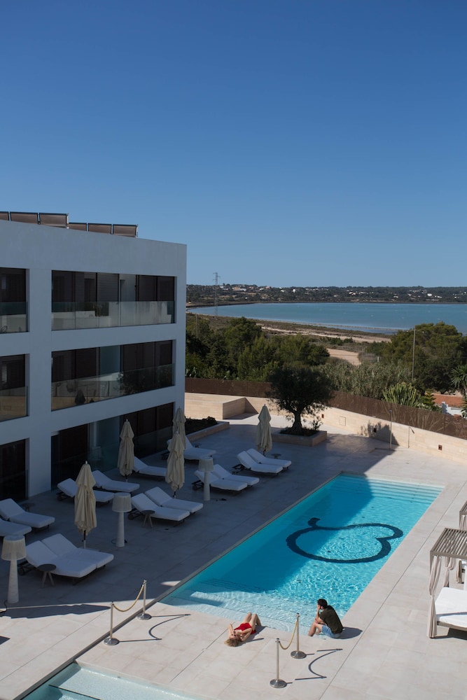 Sa Pedrera Suites & Spa 34/37