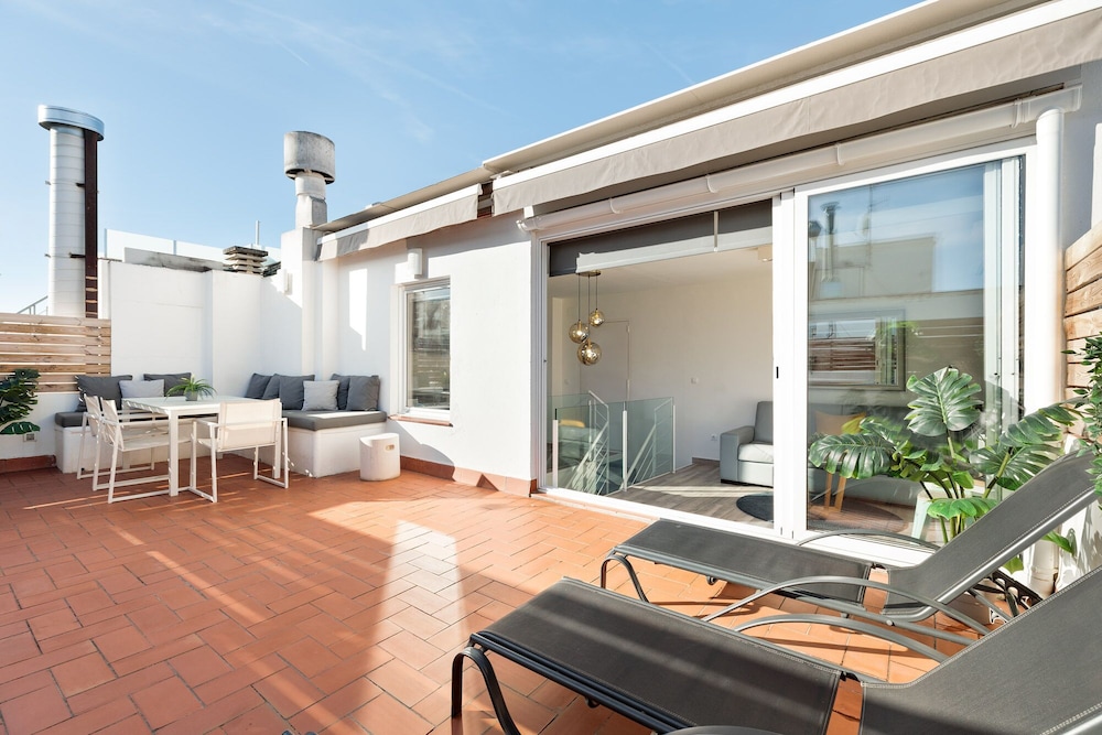 Sitges Group Bonaire 34/50