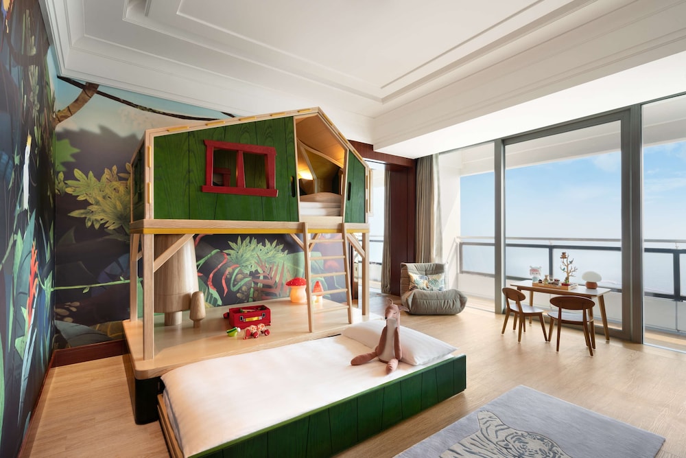 Shangri-La Qinhuangdao 9/50
