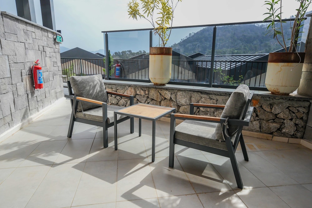 Ramitos Boutique Hotel 42/65