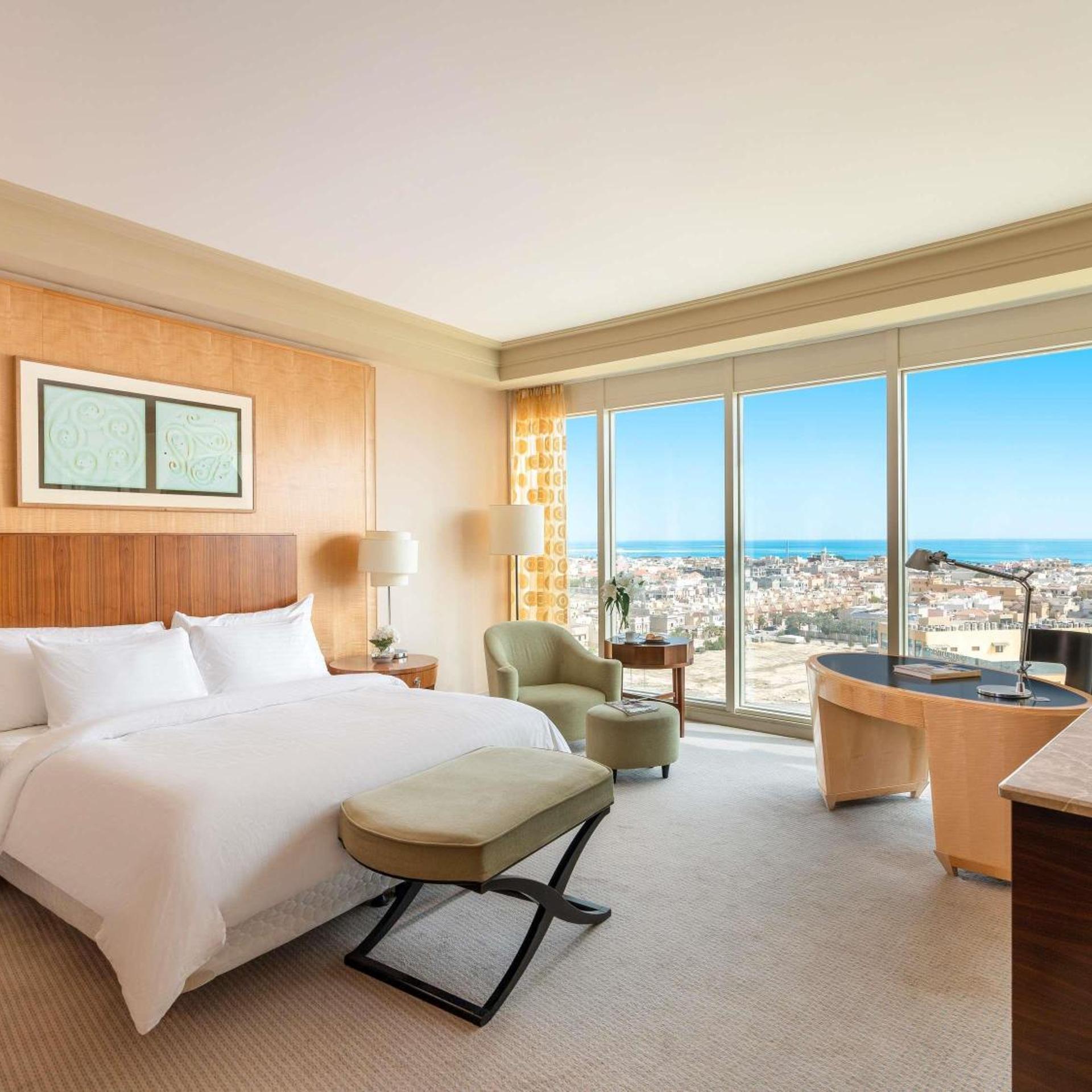 PREMIUM, KING BED