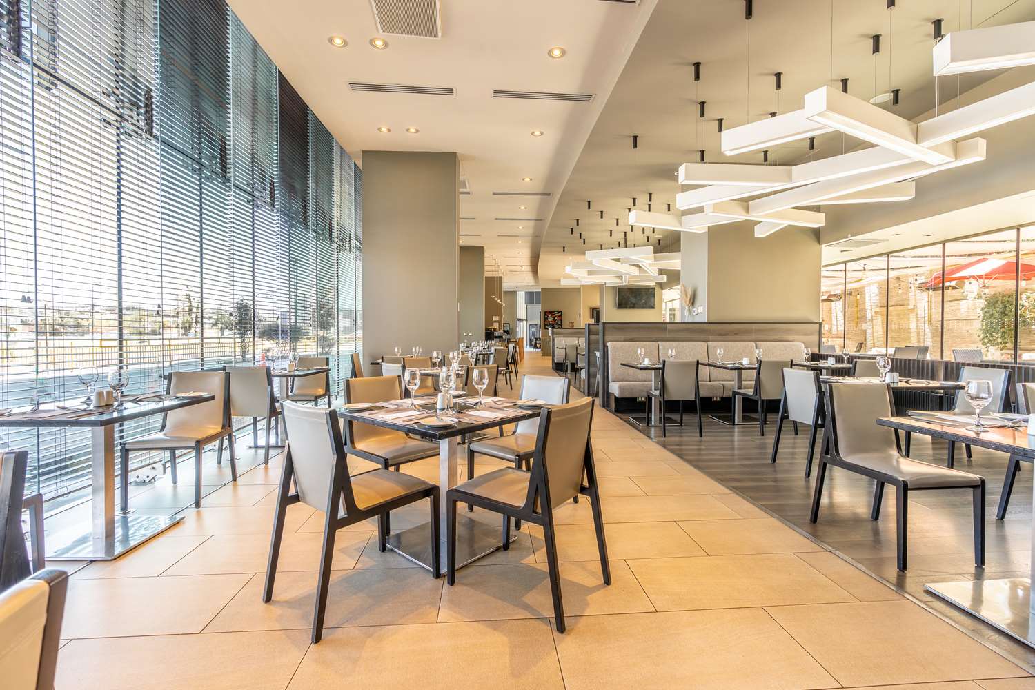 restaurant cafeteria