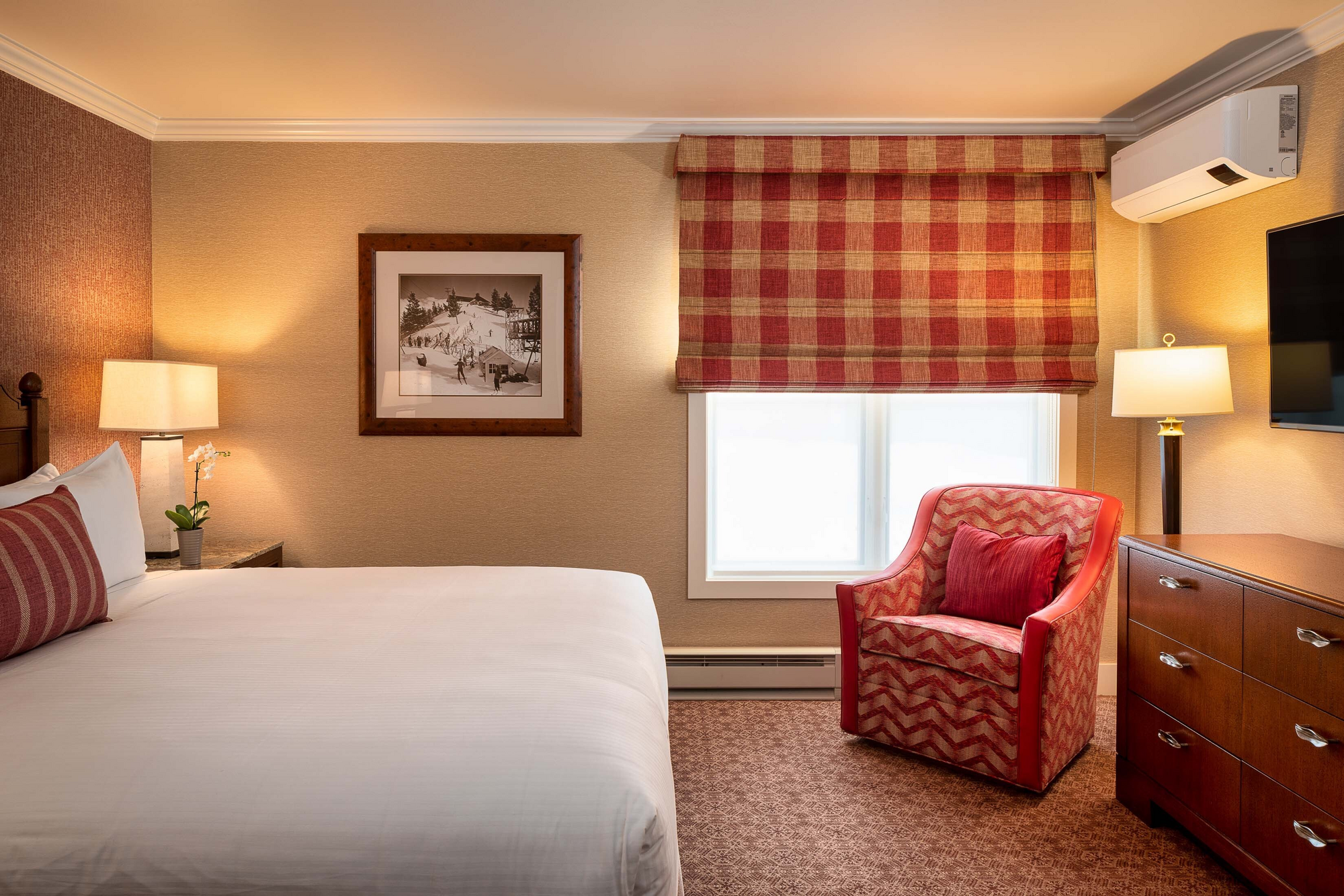 3 Bedrooms, Lodge, Apartment