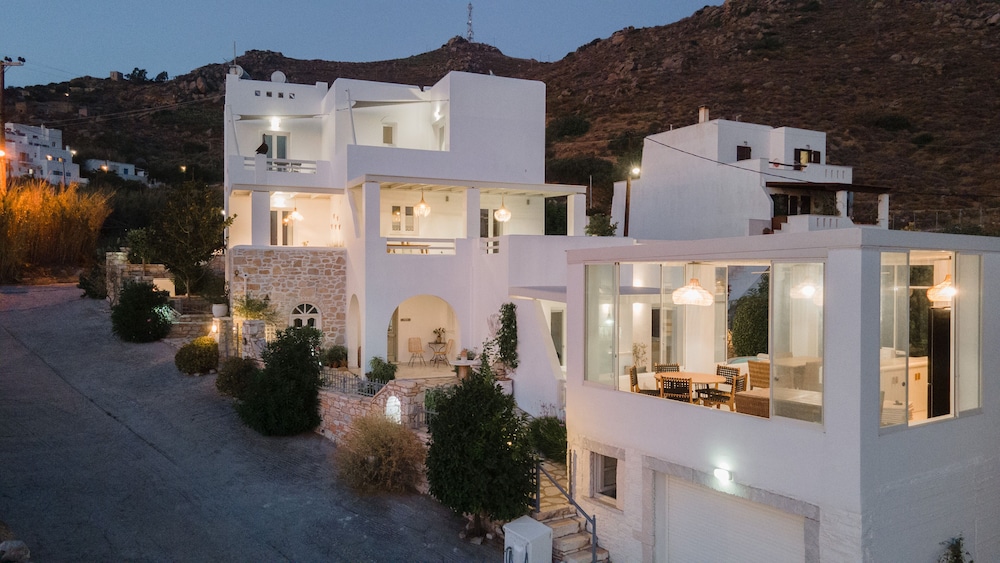 Aeolos Luxury Villas And Suites 2/71