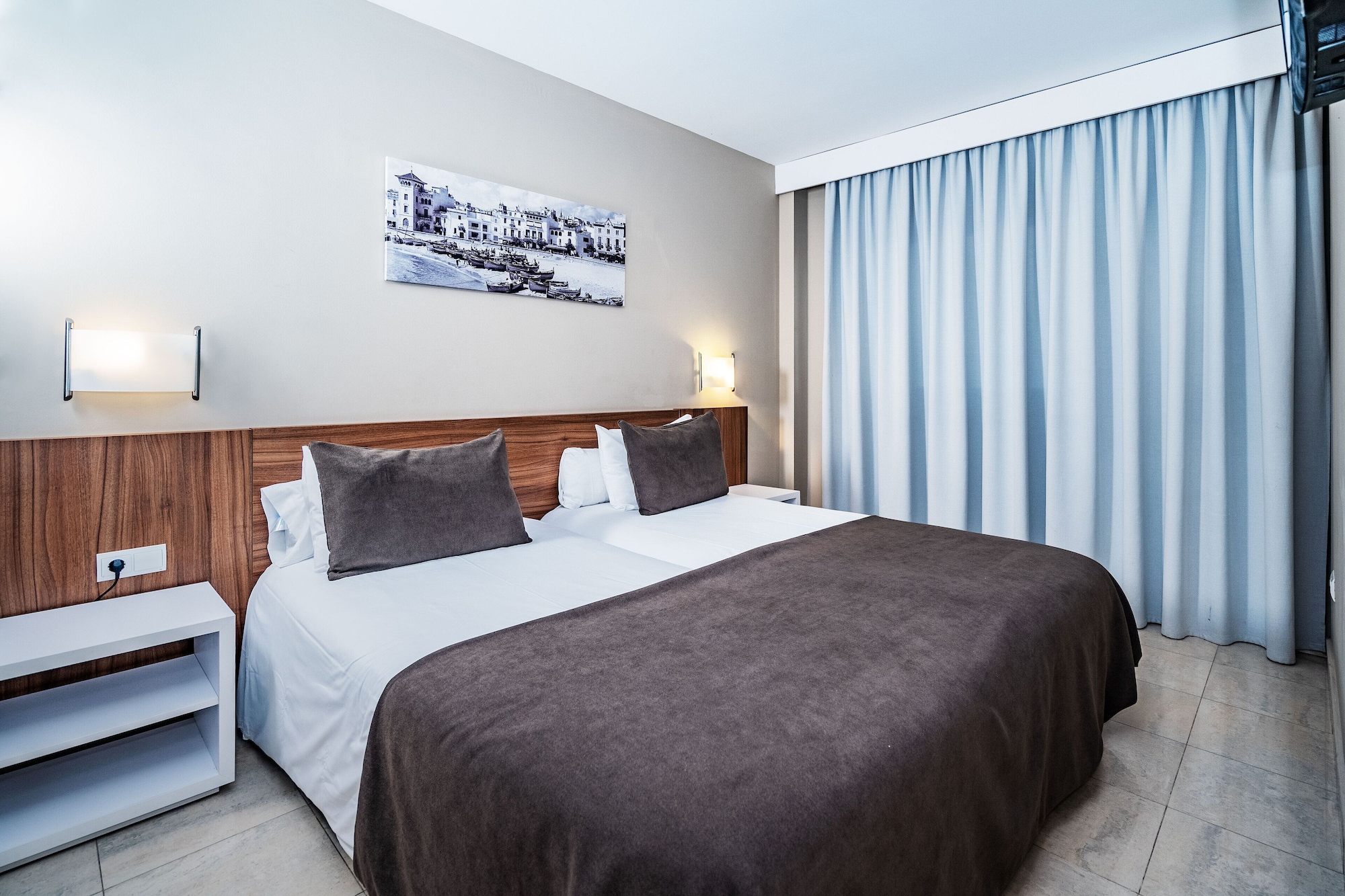 جناح جونيور بسرير كينج وسريرين منفصلين بإطلالة على البحر بغرفتي نوم، Sunway Playa Golf Sitges 2/8