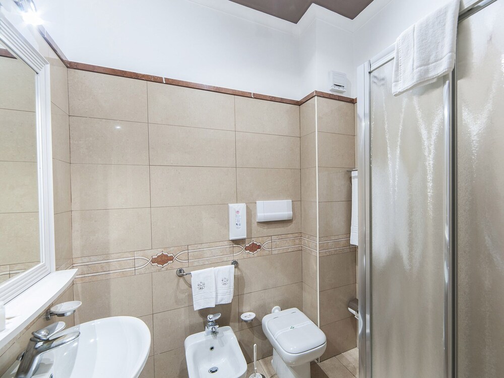 Hotel Giulia 20/74