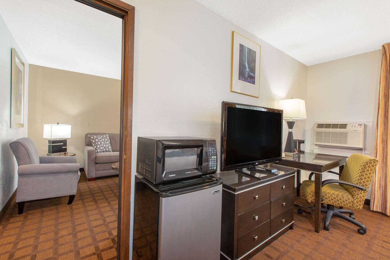 Hotel Roseburg 11/12