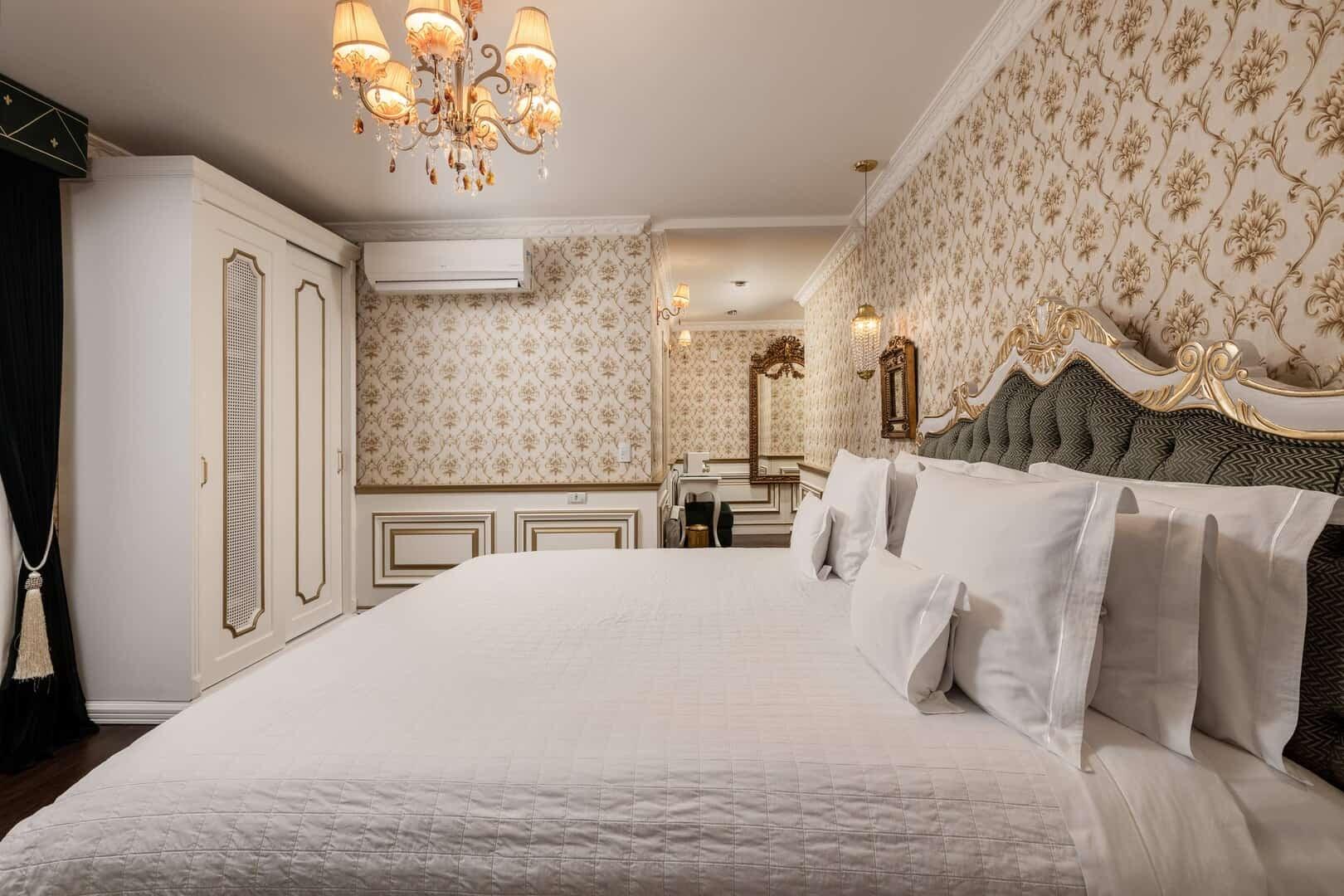 Majestic, Deluxe, Suite, Hot Tub