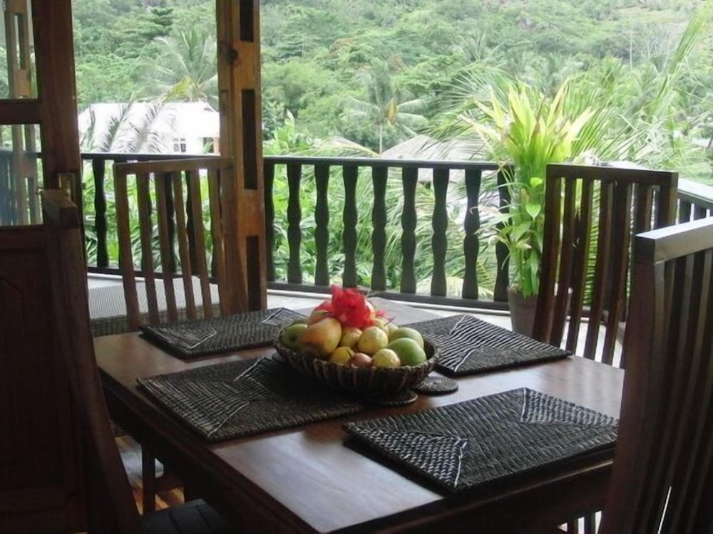 Sea View Lodge 25/38