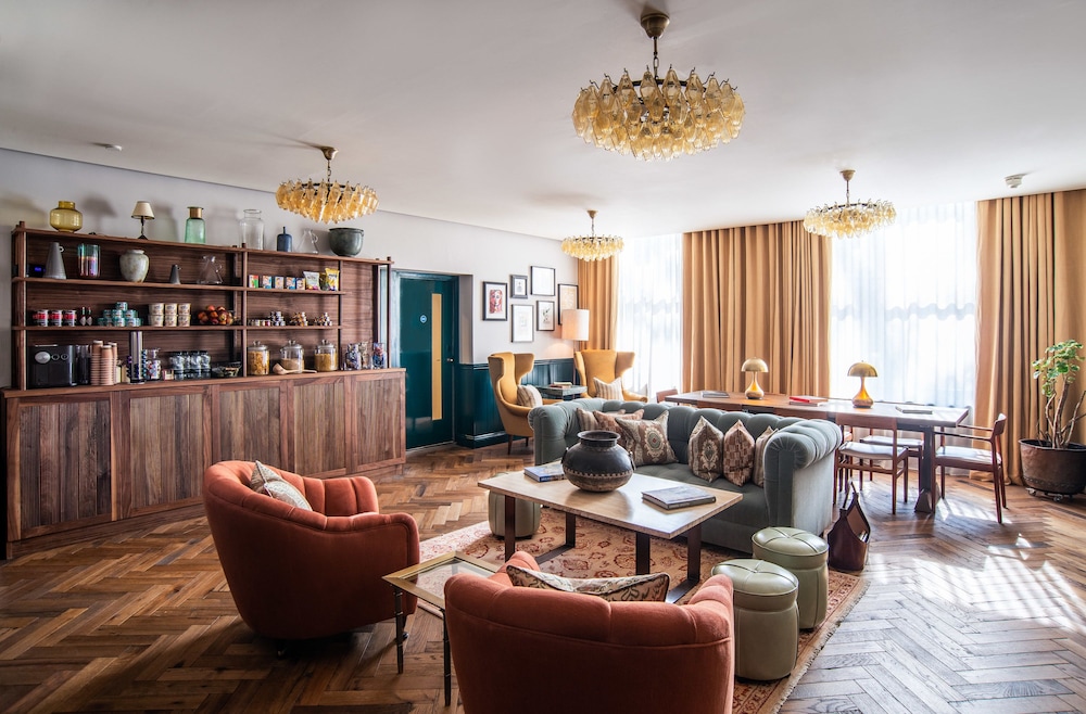 lounge