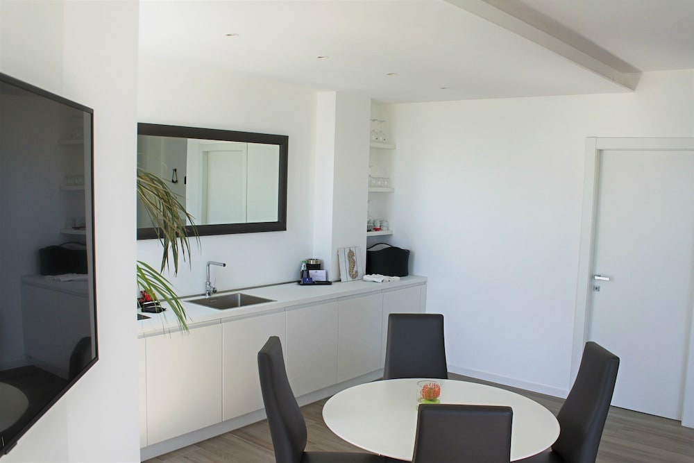 Sanremo Luxury Suites 35/50