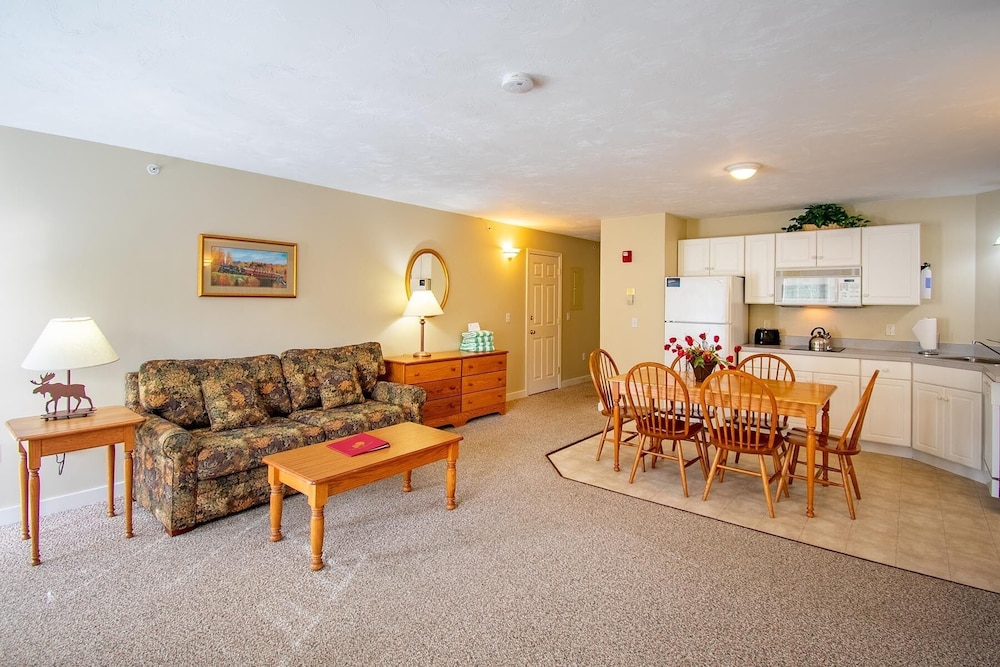 Eastern Slope Inn Resort 26/50