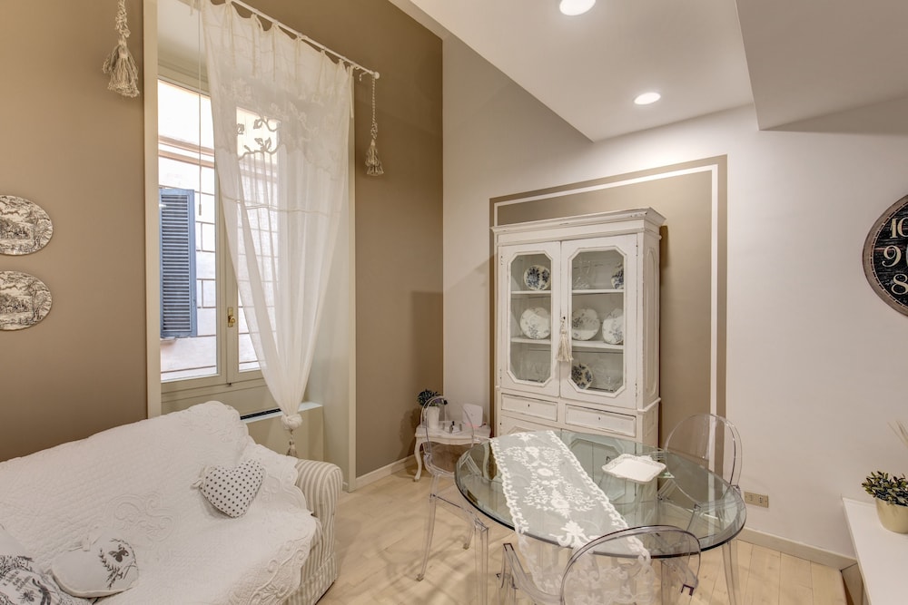 Trevi Miracle Suite 9/37