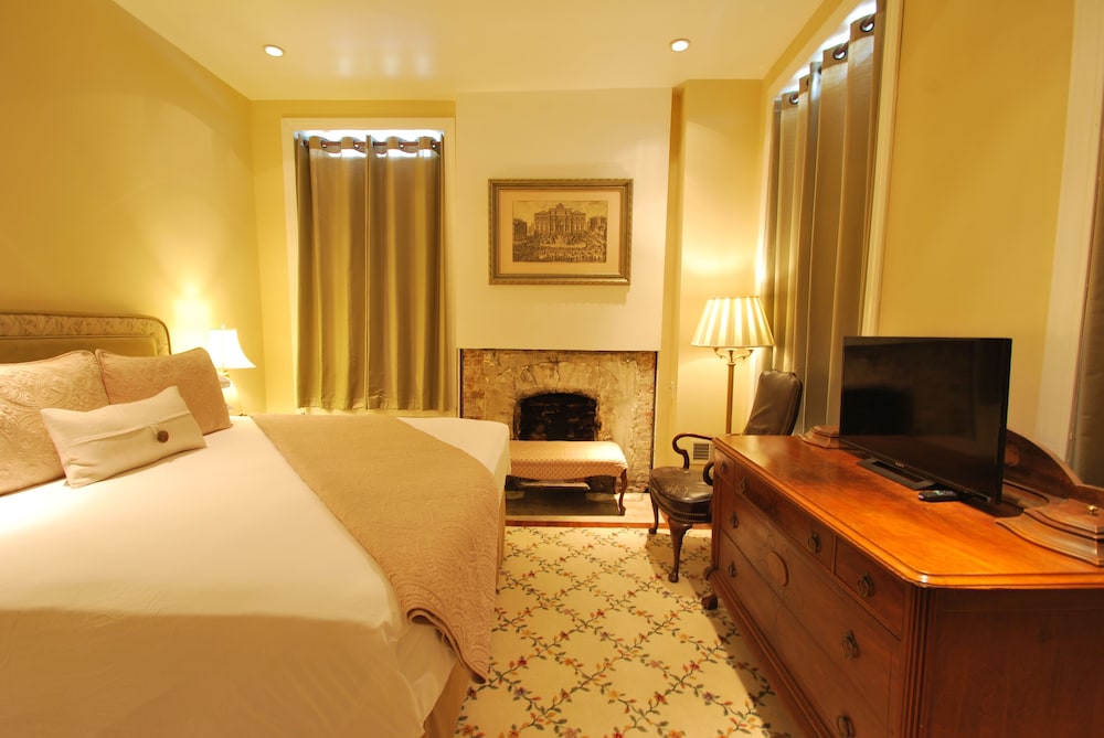 Grand Center Inn 5/37