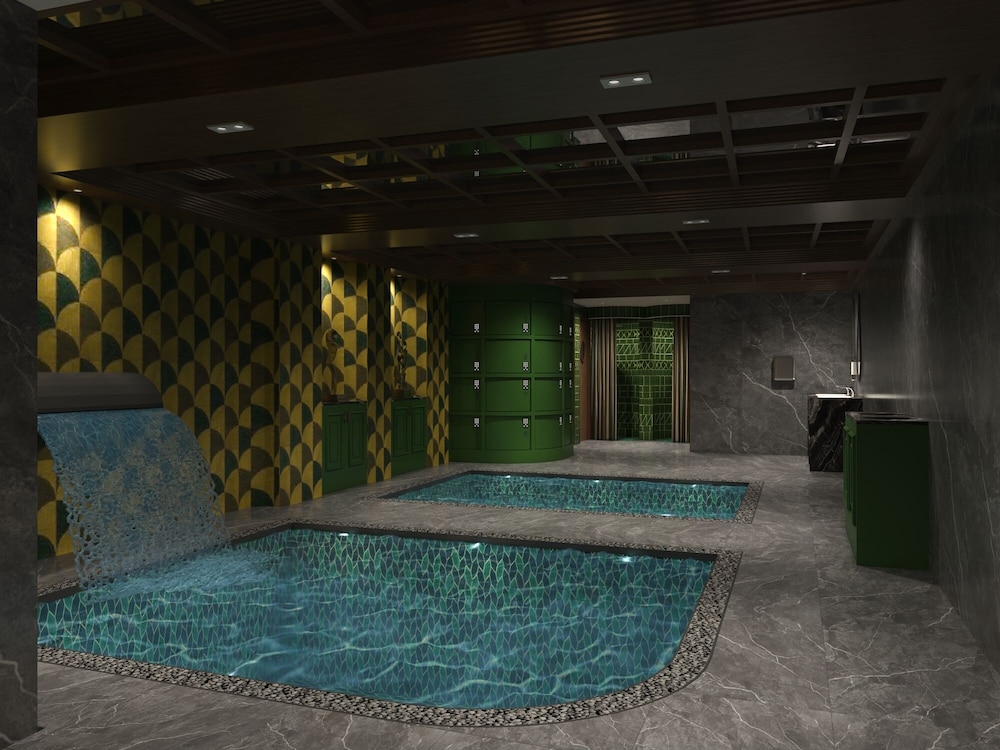 Ogallery Premier Hotel And Spa 68/70