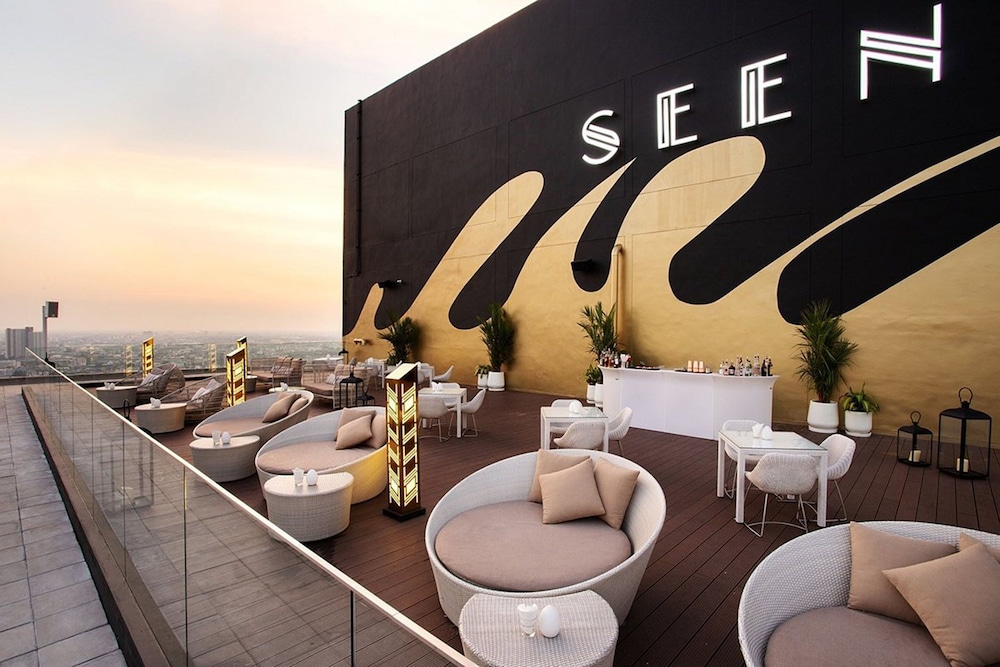 Avani Riverside Bangkok Hotel 45/72