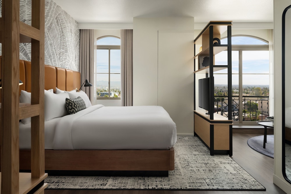 Burton House, Beverly Hills, A Tribute Portfolio Hotel 15/50