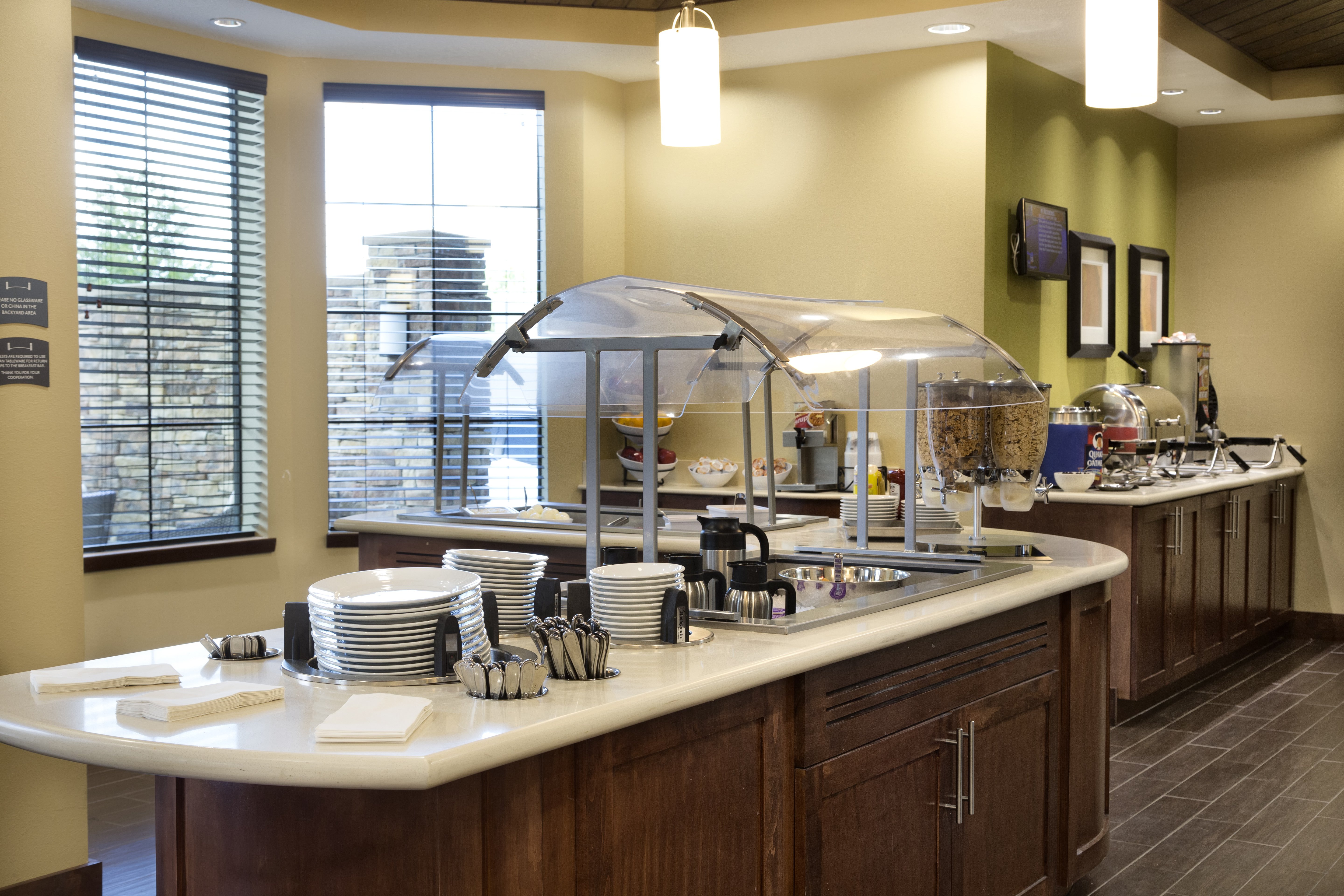 Staybridge Suites Orlando At Seaworld 50/50