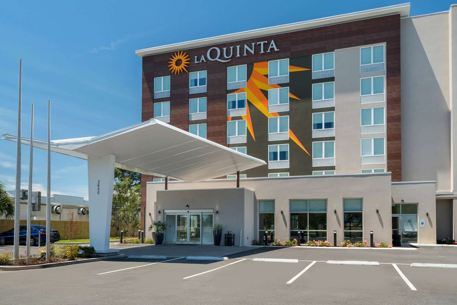 La Quinta Inn Suites By Wyndham Mobile 62/70