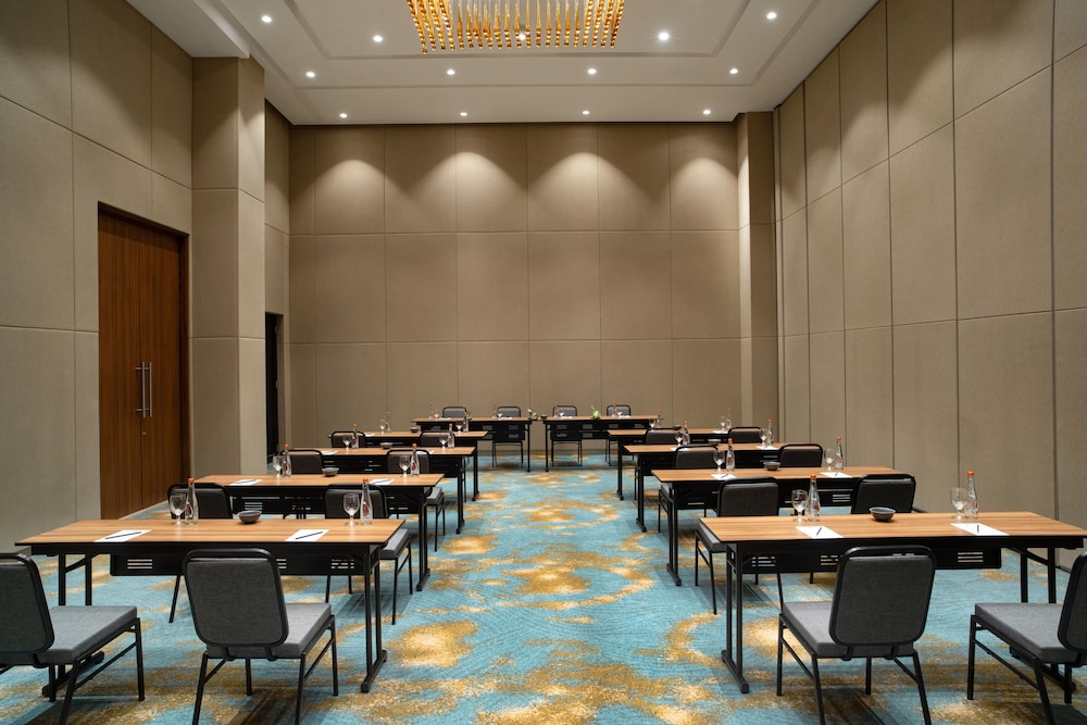 Trembesi Hotel BSD 39/50