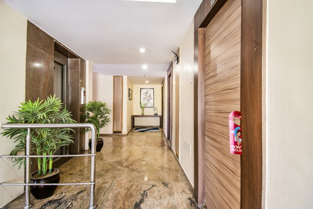 Fabhotel Jansi Deluxe Gandhipuram 8/33