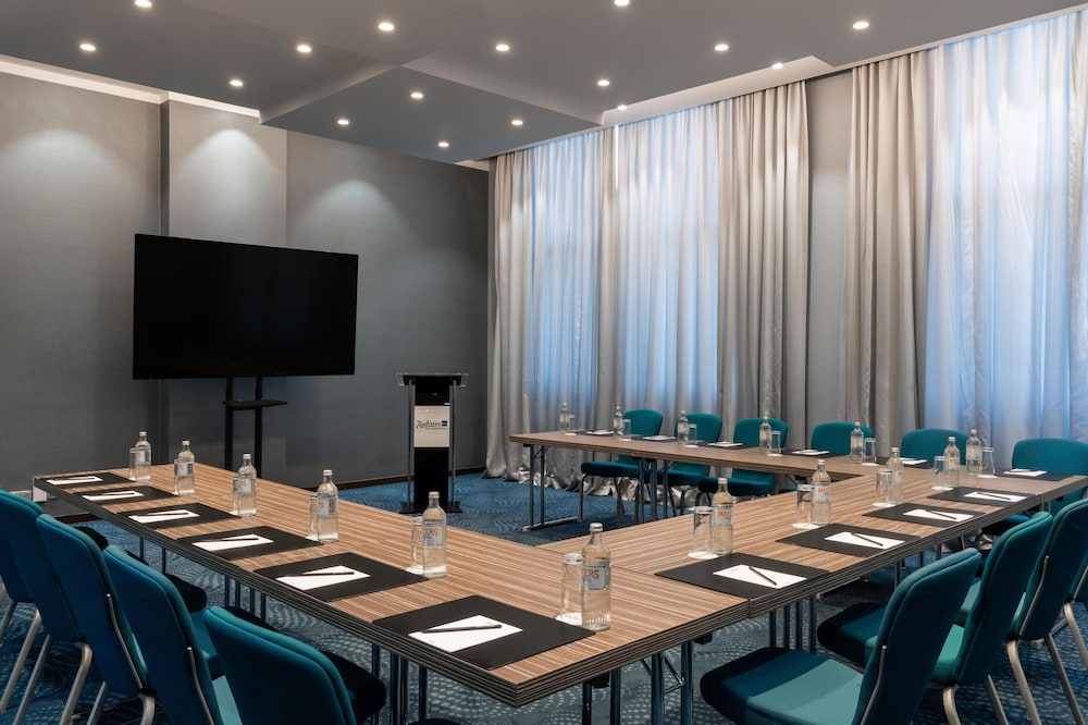 RADISSON BLU HOTEL NAIROBI UPPER HILL 67/77