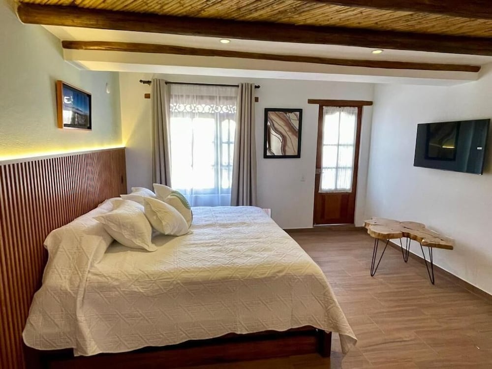 Hotel Boutique Cenit 6/49