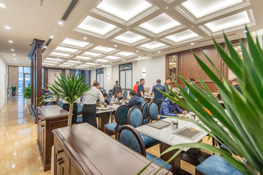 Reyna Luxury Hotel 35/50