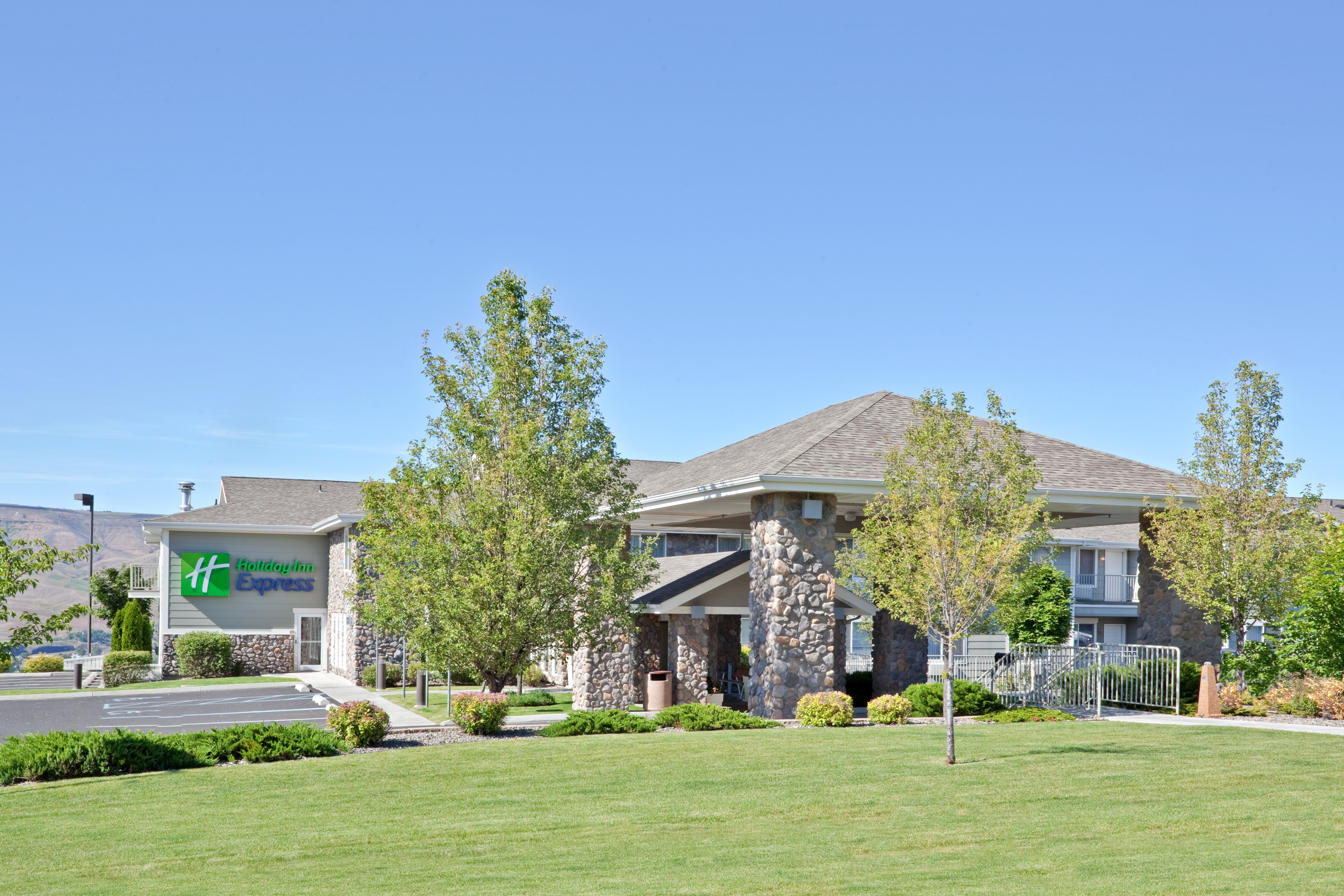 Holiday Inn Express Lewiston 73/77