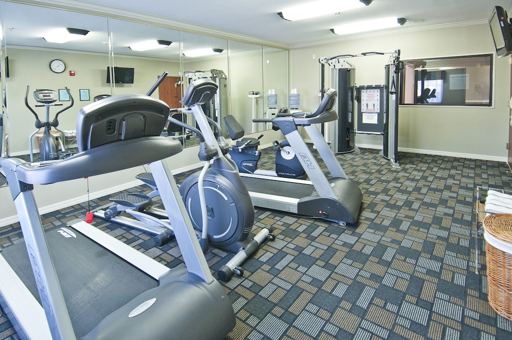 Holiday Inn Express Hotel And Suites Lake Charles 29/58
