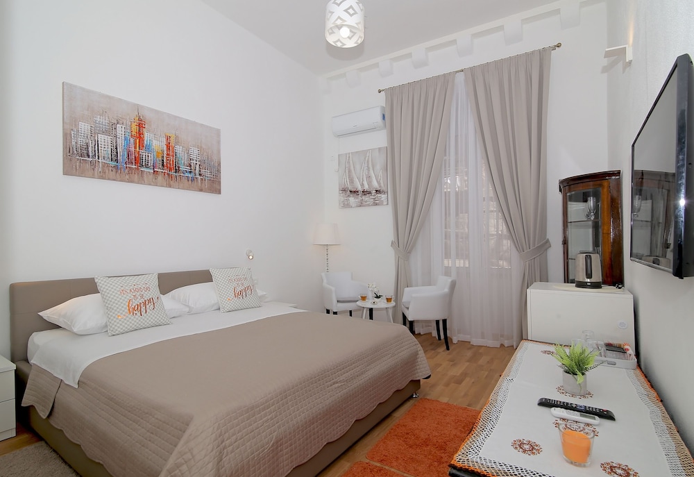 Apartments Nerio 9/49