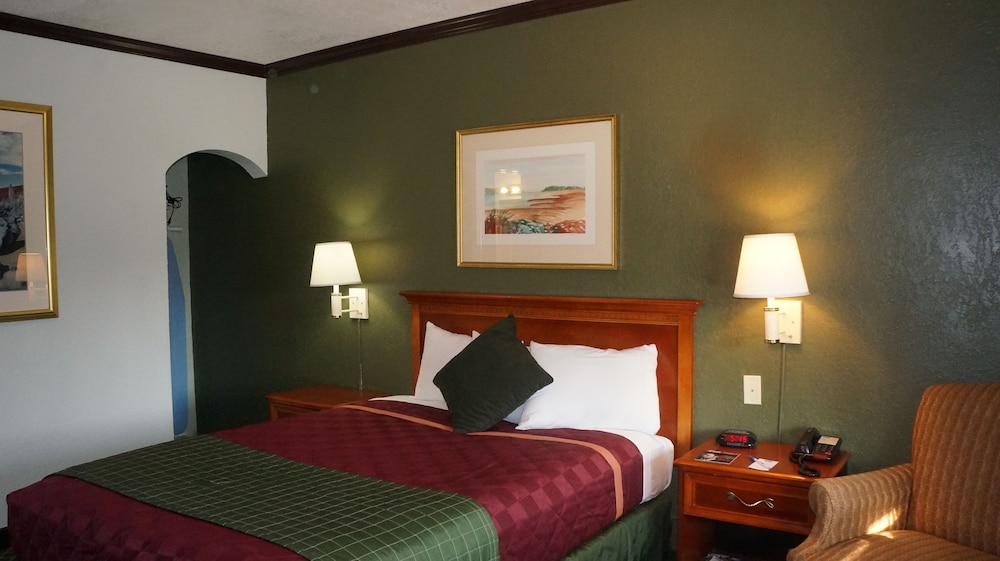 Sycamore Inn Chico University Area 32/50