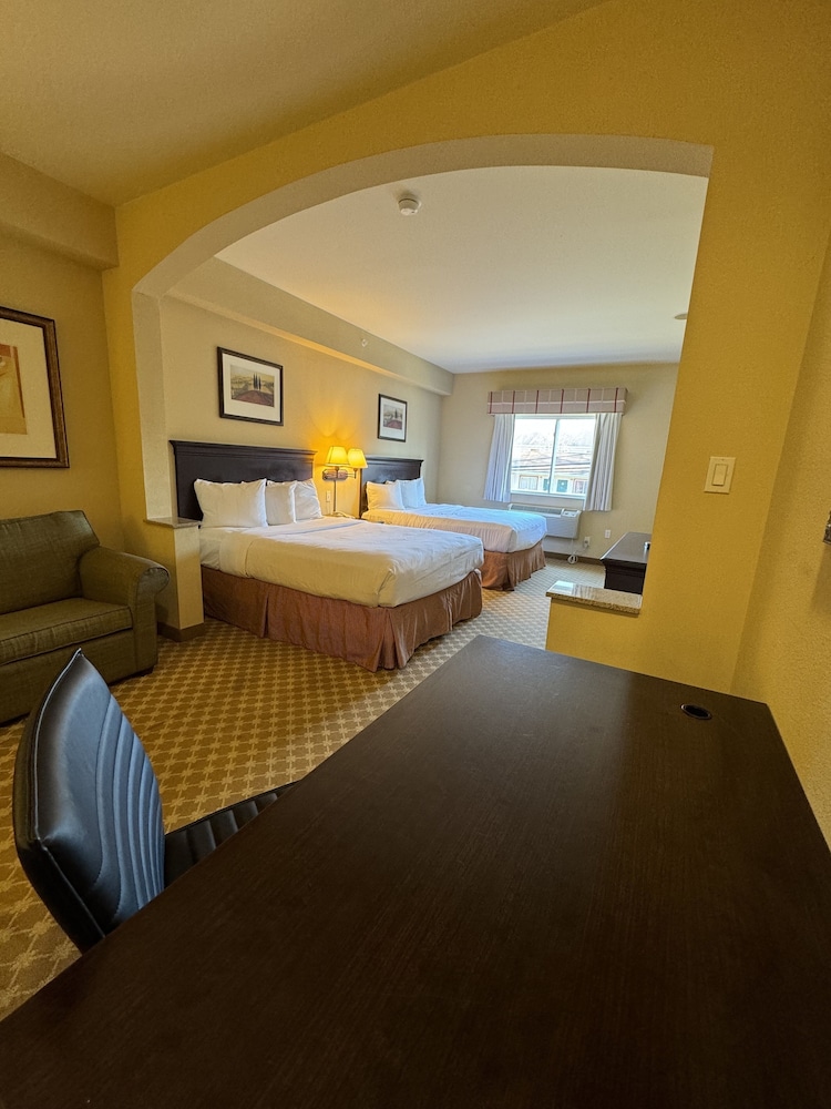 Spark by Hilton Galloway Atlantic City 20/54