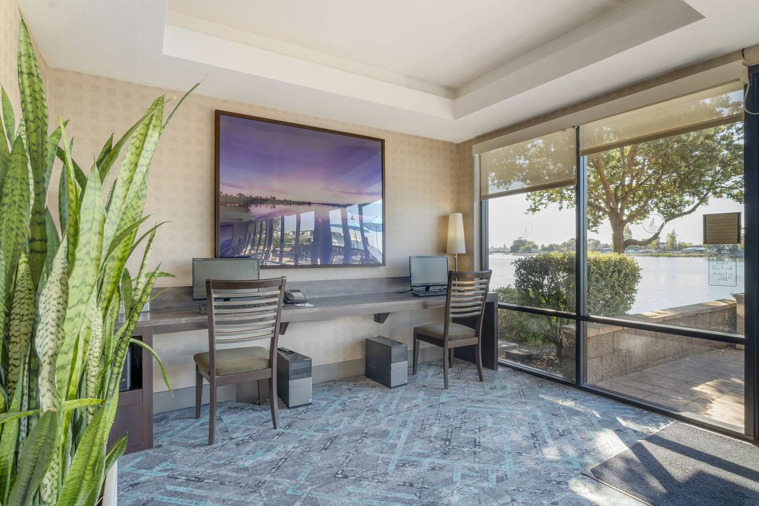Best Western Plus Bayside Hotel 27/41