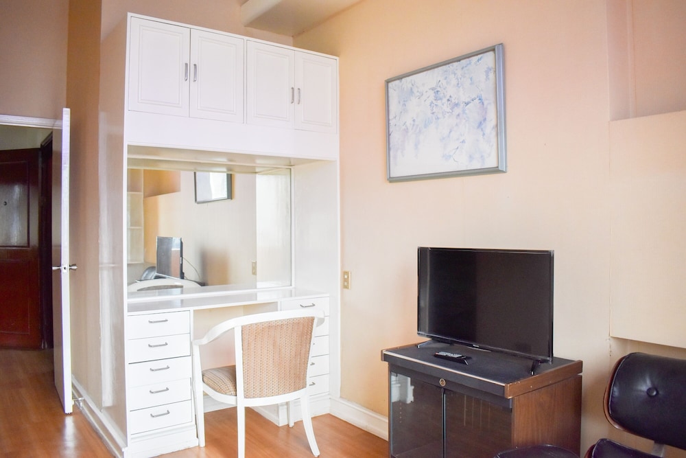 Sunette Tower Suites Makati City Center 63/75