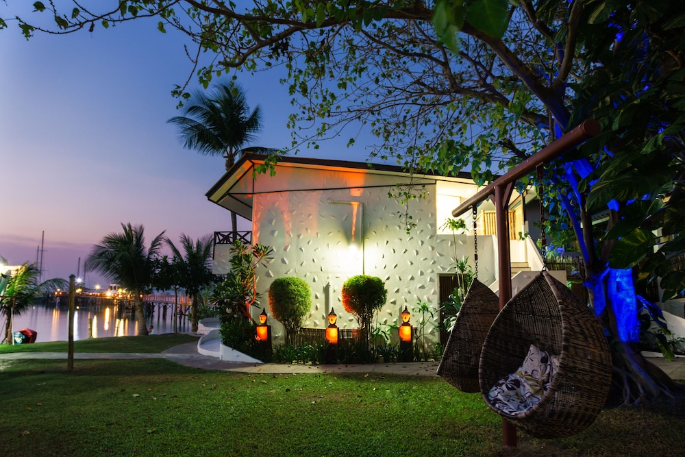 Samui Pier Beach Front Resort 4/80