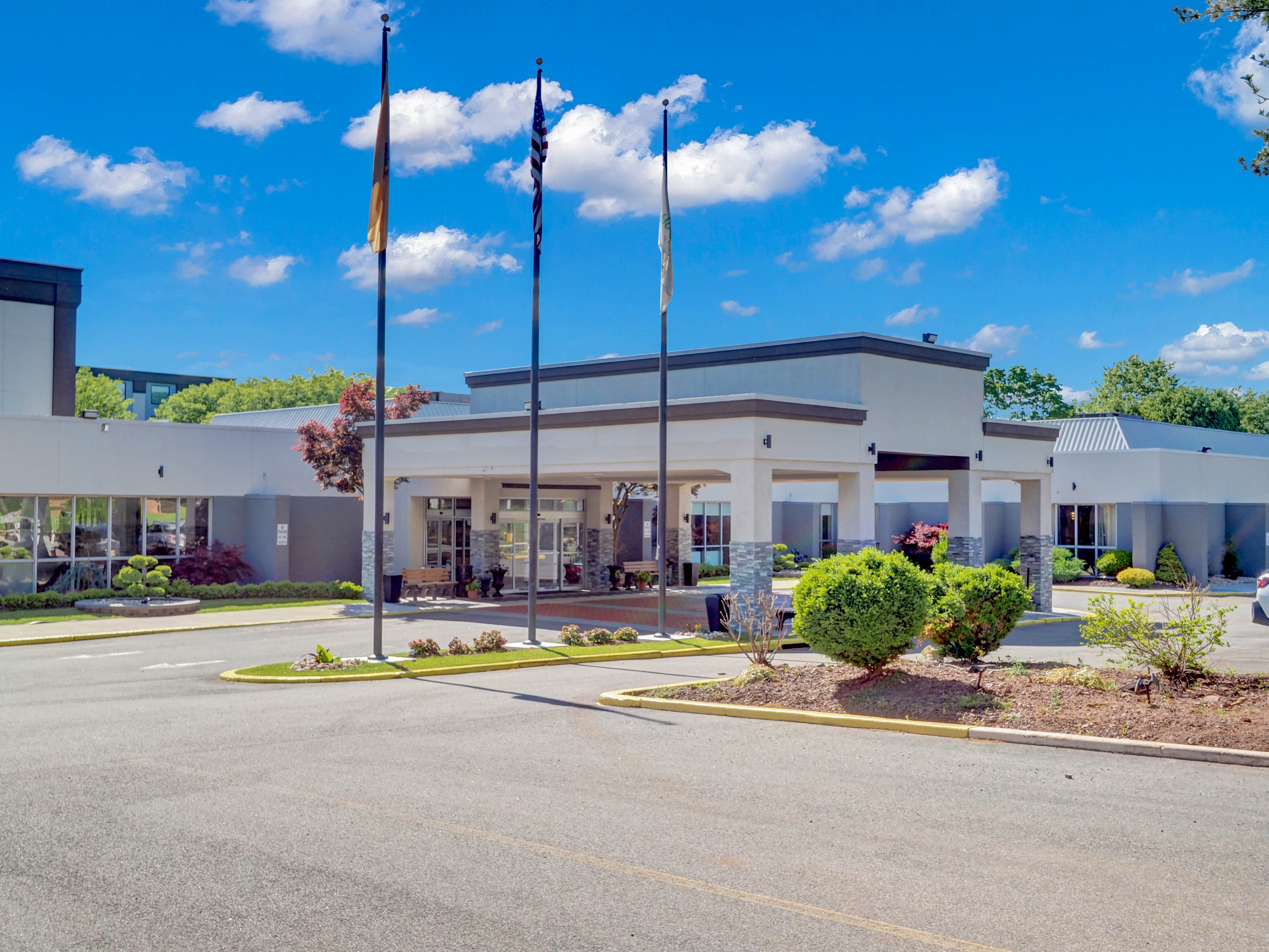Holiday Inn Piscataway Somerset (Ex Radisson Hotel Piscataway) 77/81