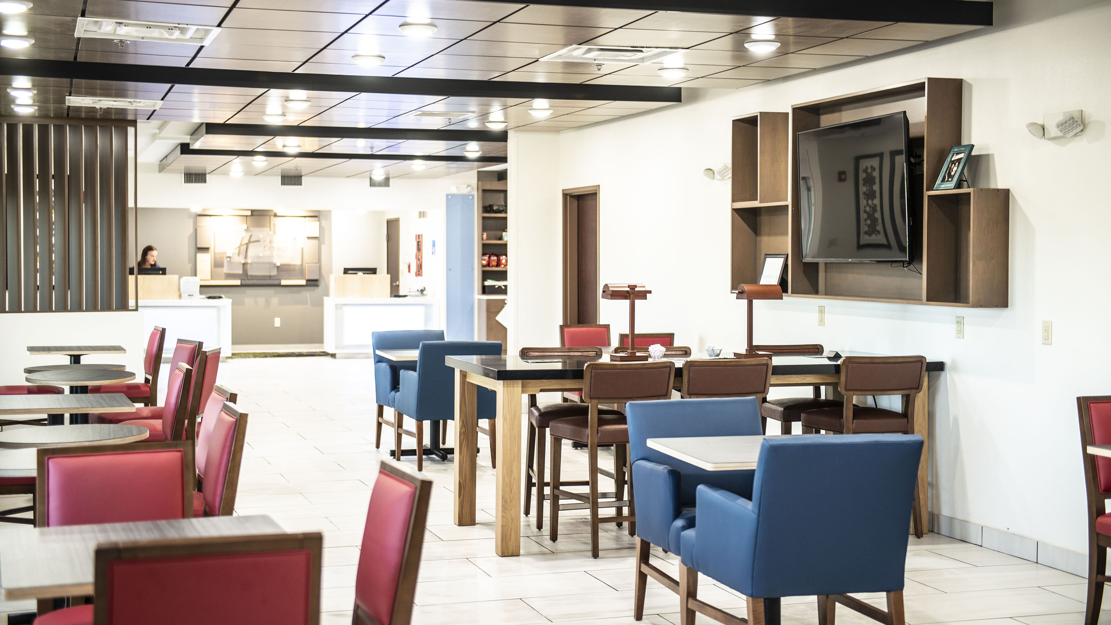 Holiday Inn Express Hotel And Suites Sedalia 56/60