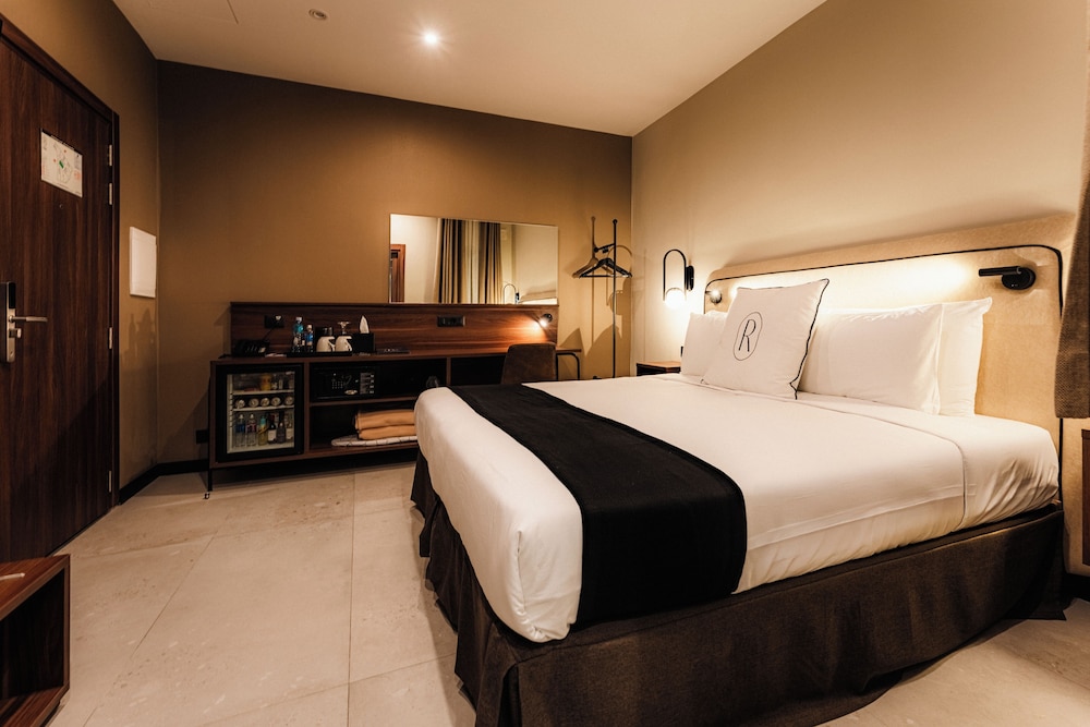 Standard, Double Bed