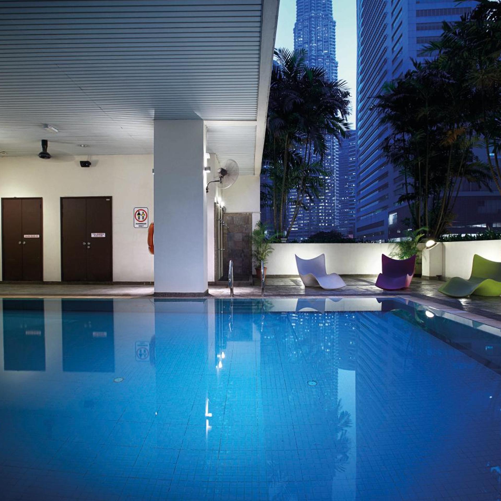 Crown Regency Serviced Suites 16/39