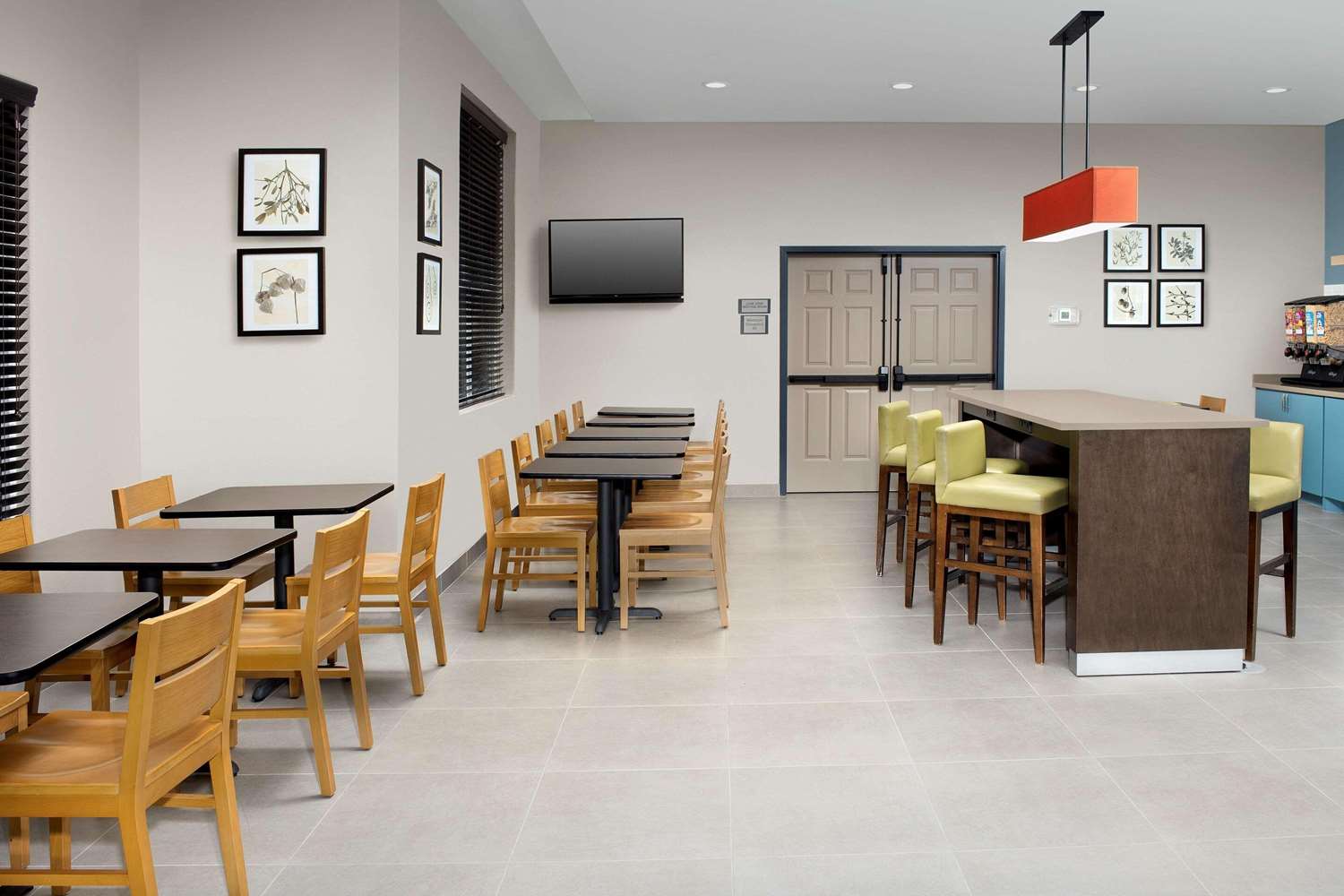 Country Inn & Suites by Radisson, Humble IAH East 25/31