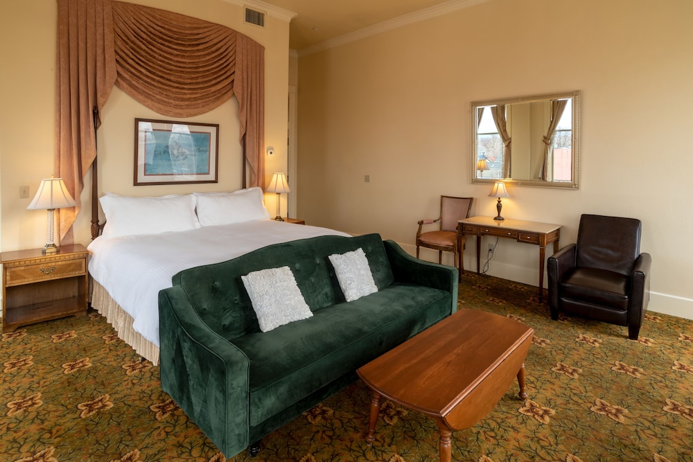 Geiser Grand Hotel 17/50