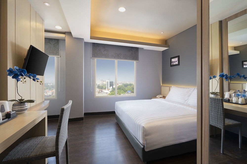 Batiqa Hotel Darmo 25/68