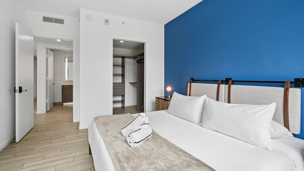 3 BEDROOMS, APARTMENT