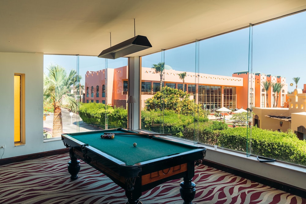 Nubian Island Hotel 66/70